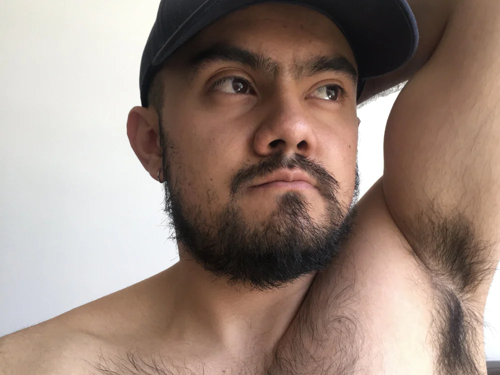 hairyguyco's Offline Chat Room