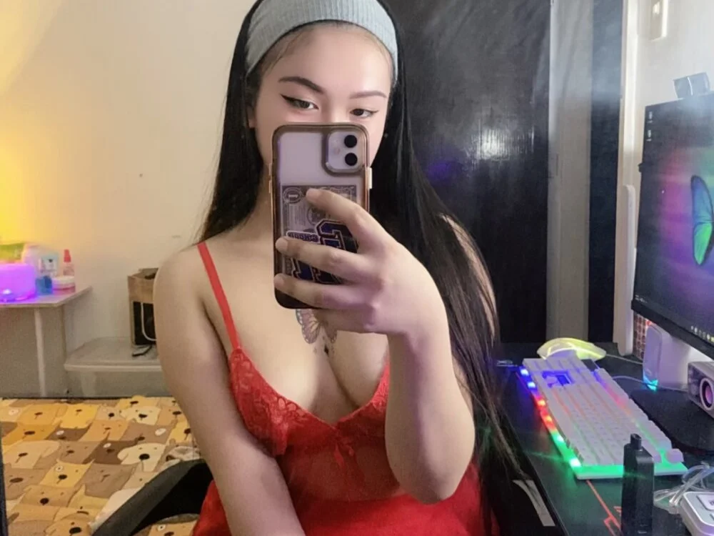 sexy_vivorey Adlı Modelin Çevrimdışı XXX Sohbeti