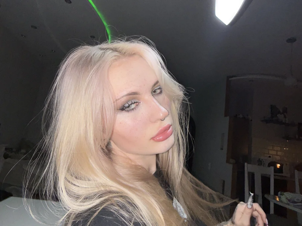 AnastasisFillatovva 오프라인 채팅방