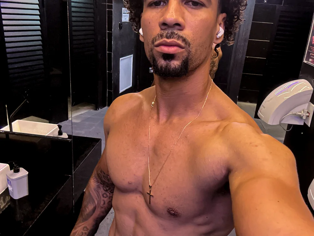 Chat +18 off-line de Yourman18c