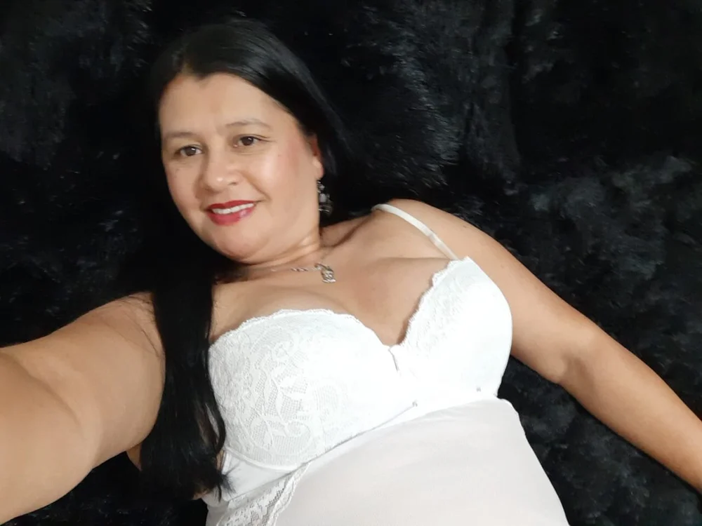 KinkyVioletXX offline chatrum