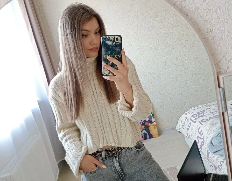 SuzyCharm's Offline Chat Room