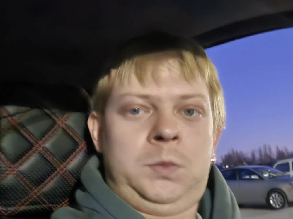 38leo21's Offline Chat Room