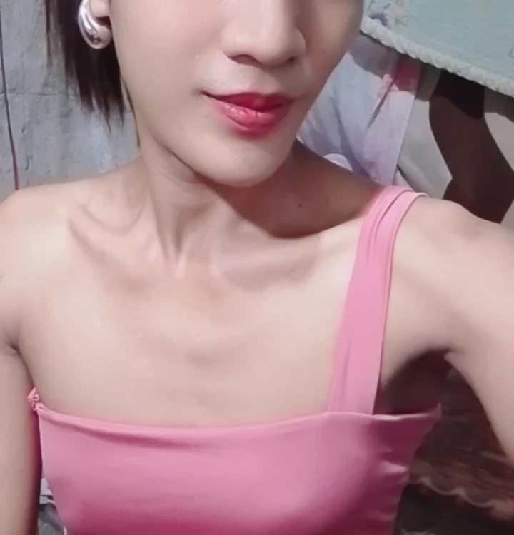 mia_fox14