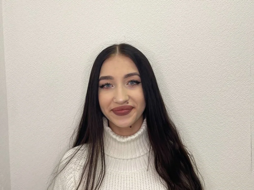MaeEsten offline chatrum