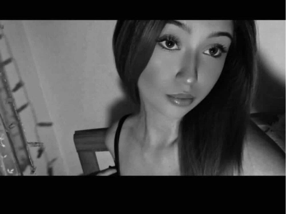 karlaluuvv – Offline XXX chat