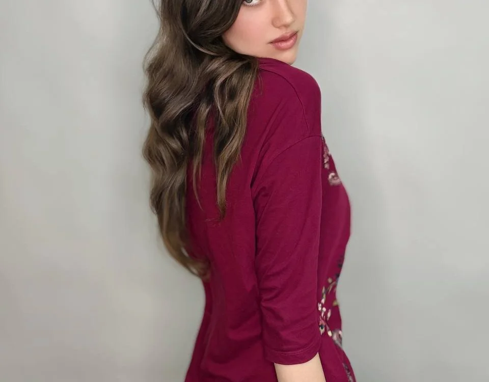 WhitneyGodbold's Offline Chat Room