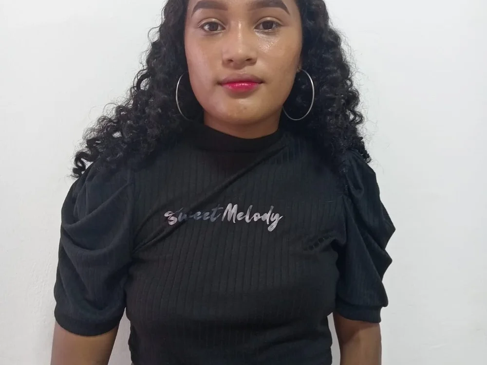 Khiira_ offline chatrum