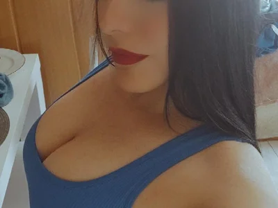 Morena_ojazos_travieza-39 profile