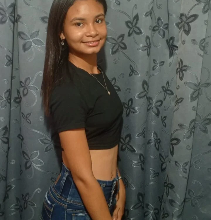 liz7skinny Chat XXX offline