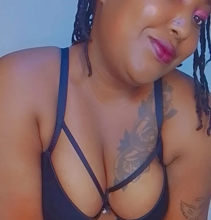 cover photo of sexy_cumings