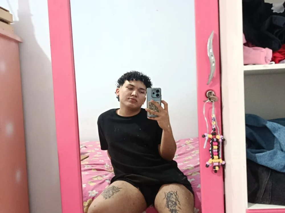 XaviierHot Chat XXX offline