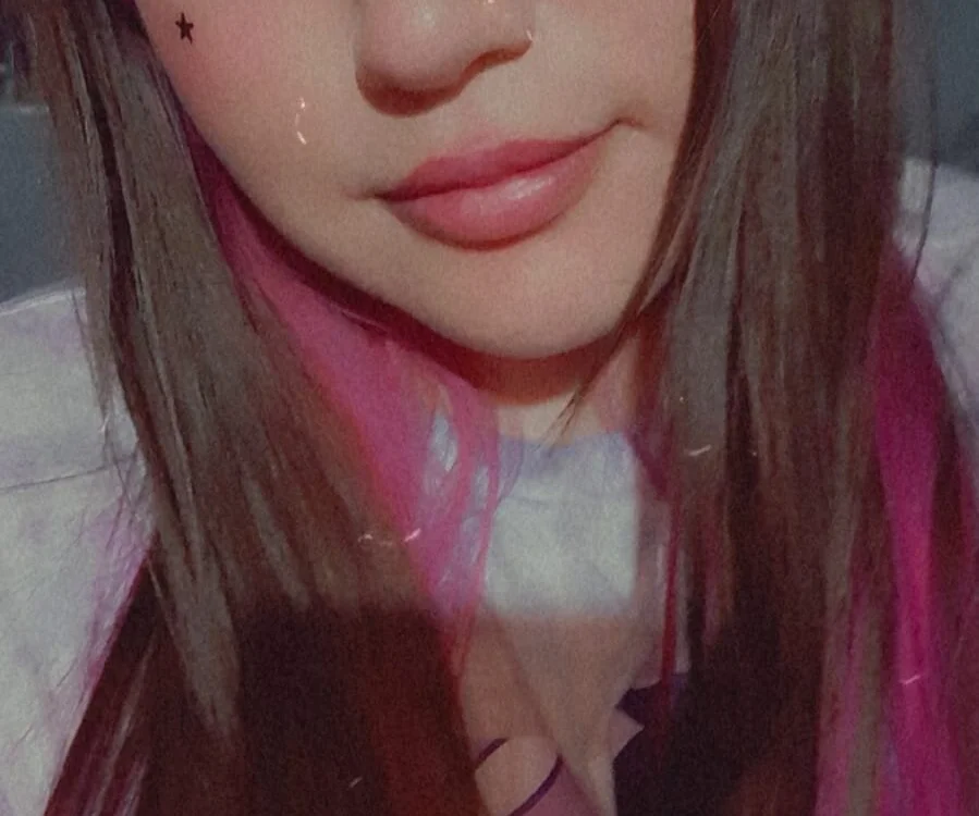 XXMEGAN_WEEDXX's Offline XXX Chat