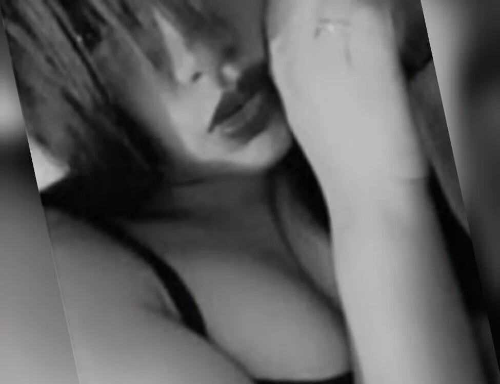 sammy_goddess Offline XXX Chat