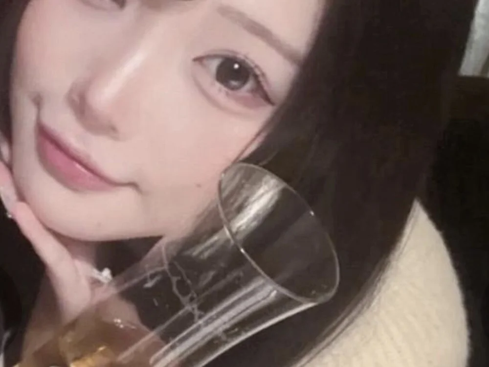 SAKI_22's Offline Chat Room