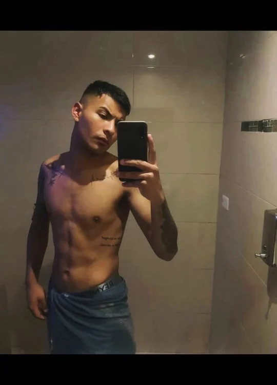 ห้องแชทออฟไลน์ของ Danilo_hot05