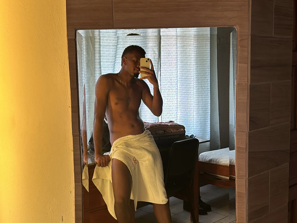 Jay_1023 Offline Chatraum