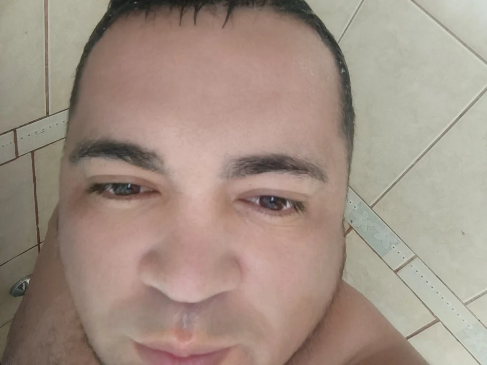 Offline chatovací místnost Elpapacito0807