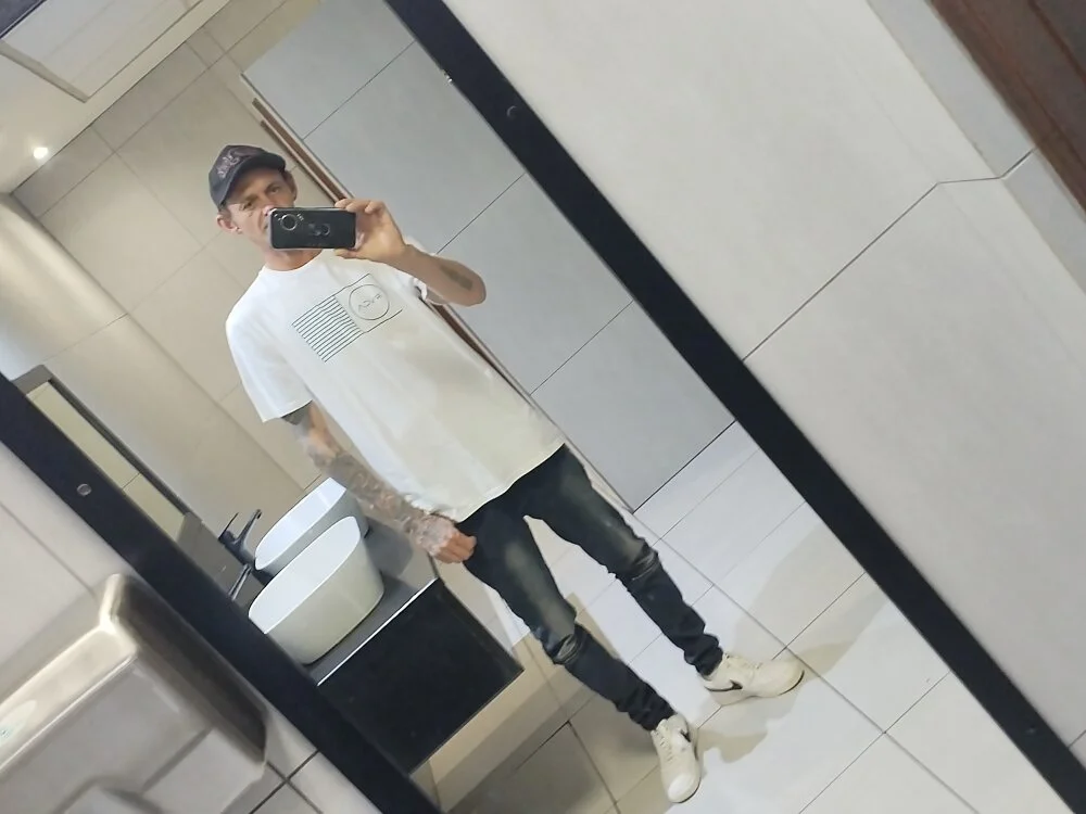 brennaboy live webcam