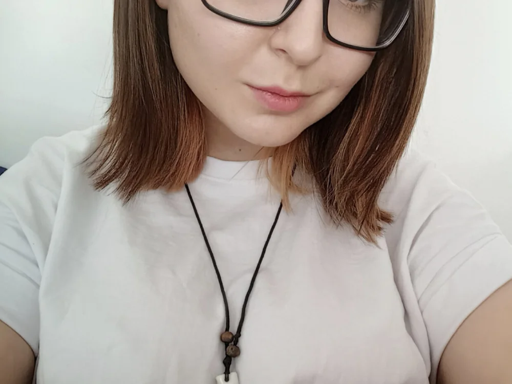 DollyCroft's Offline Chat Room