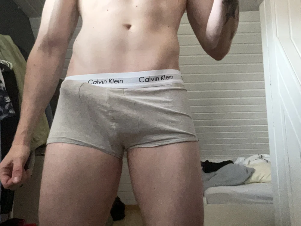 luciothegoat Adlı Modelin Çevrimdışı XXX Sohbeti