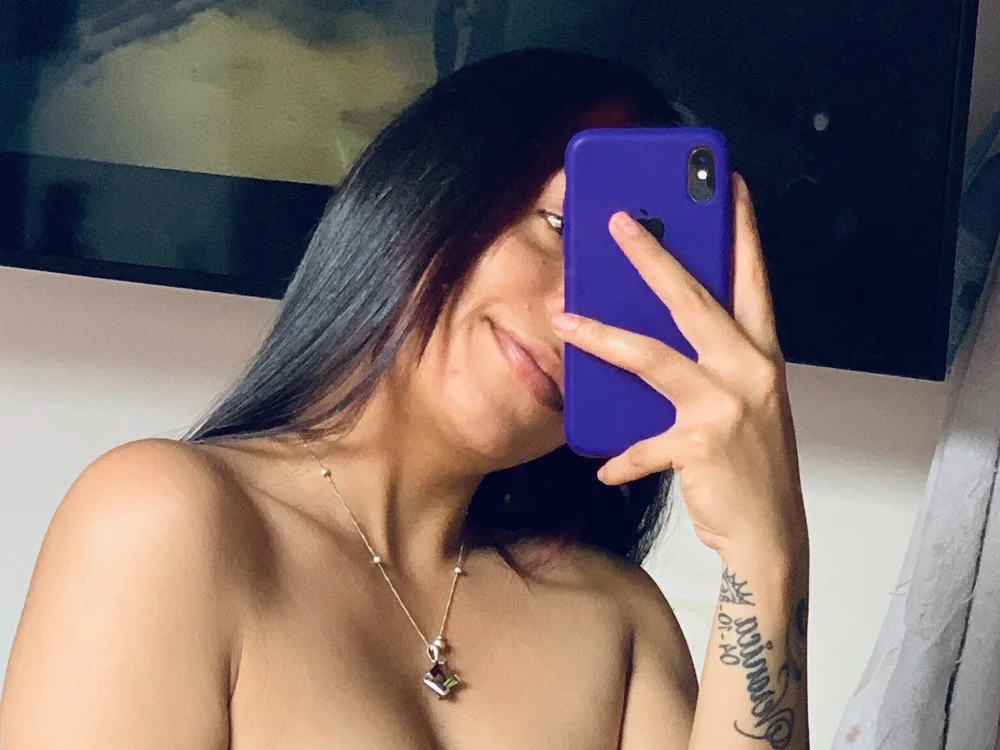 Canelitadelicious' Offline XXX Chat