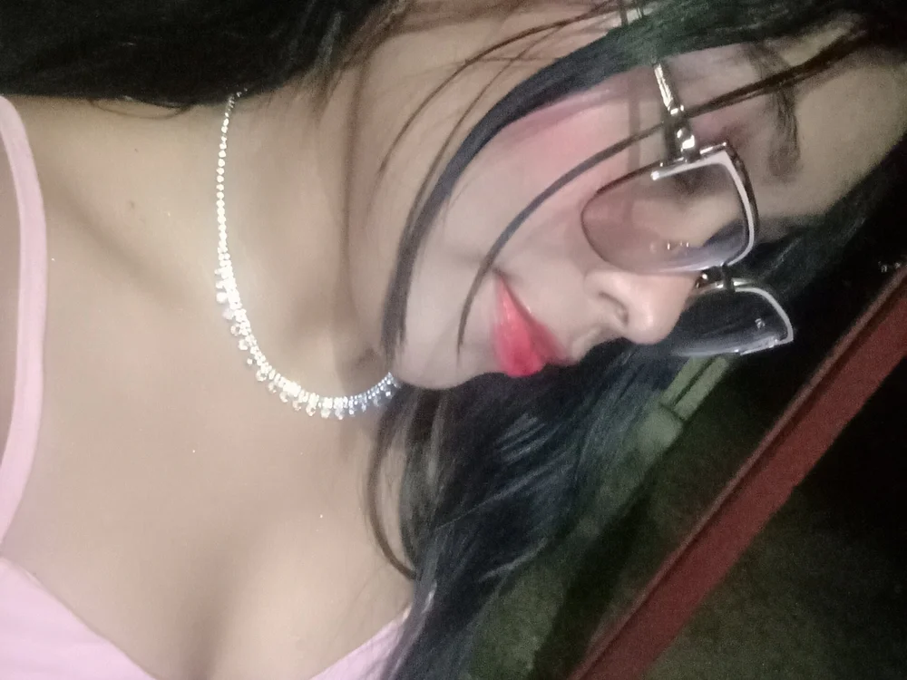 Barbie_oficial's Offline Chat Room