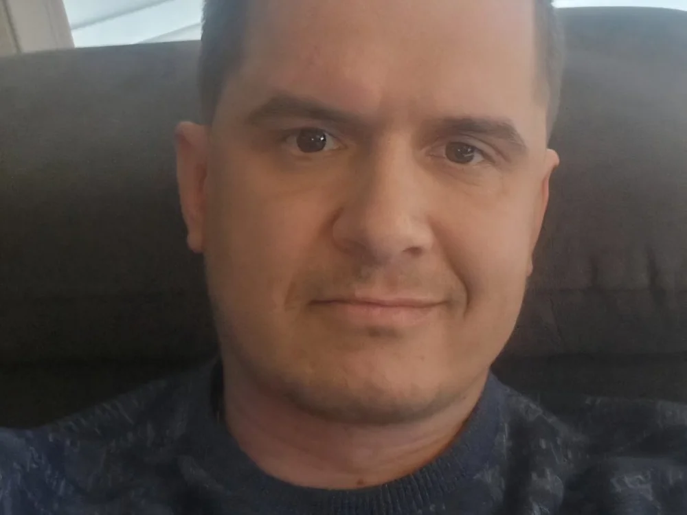 FallingAnswer56 離線 XXX 聊天