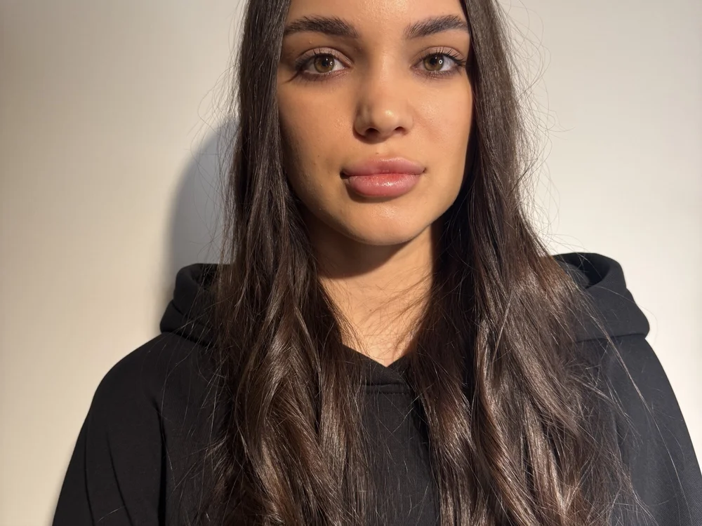 AlyshaUde's Offline Chat Room