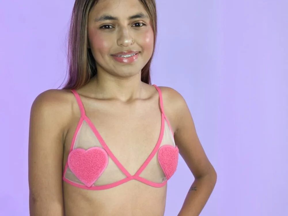 Czat XXX offline – sunnyWhitee