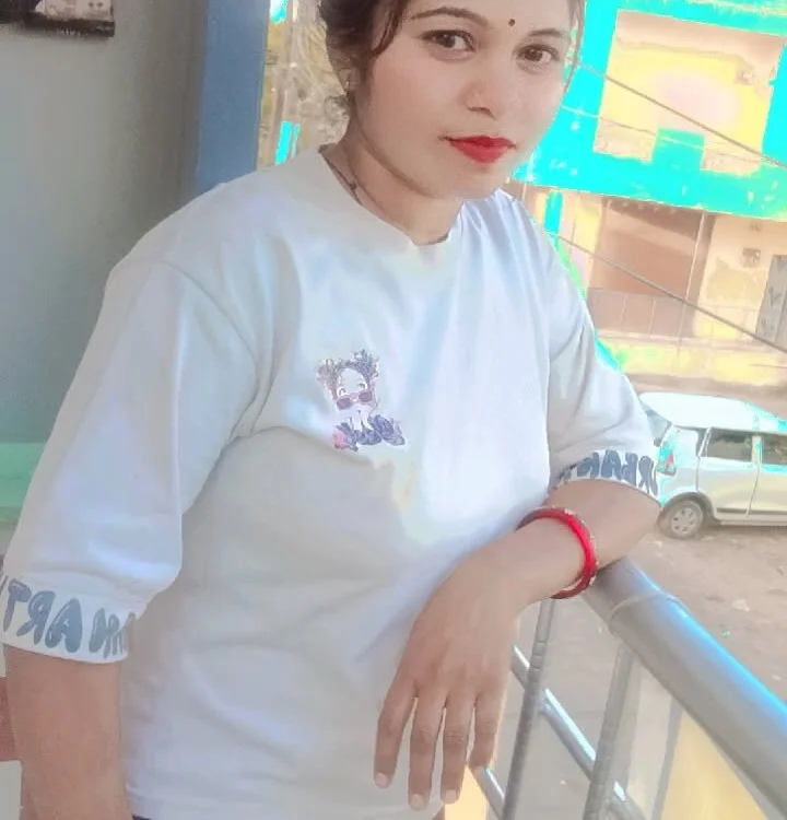 Hotpoonam58's most recent online preview