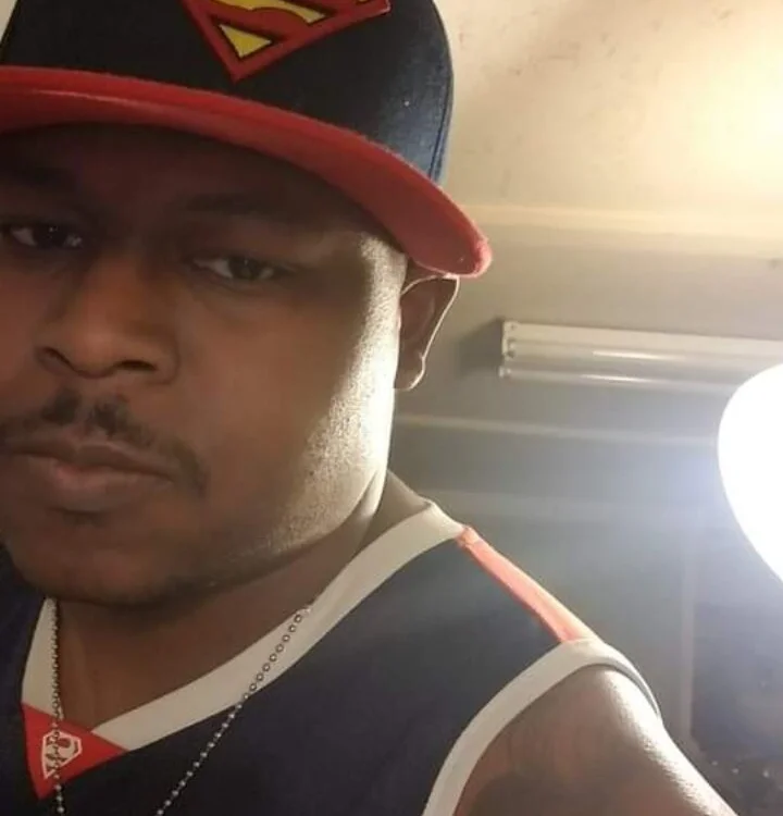 Blacksuperman1985 offline chatrum