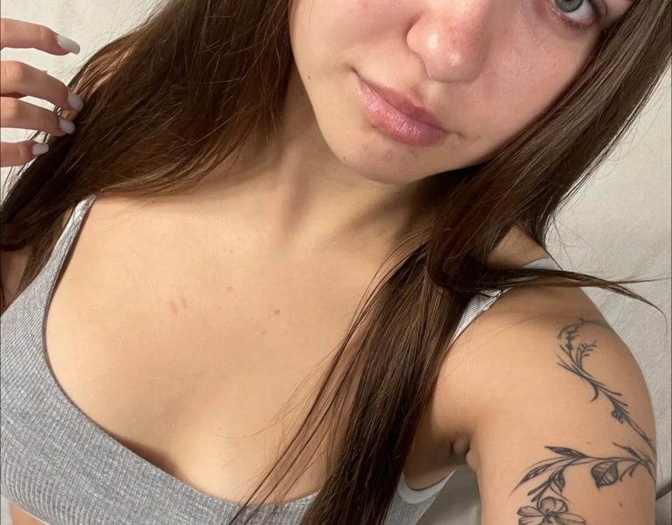 Sasha_home's Offline Chat Room