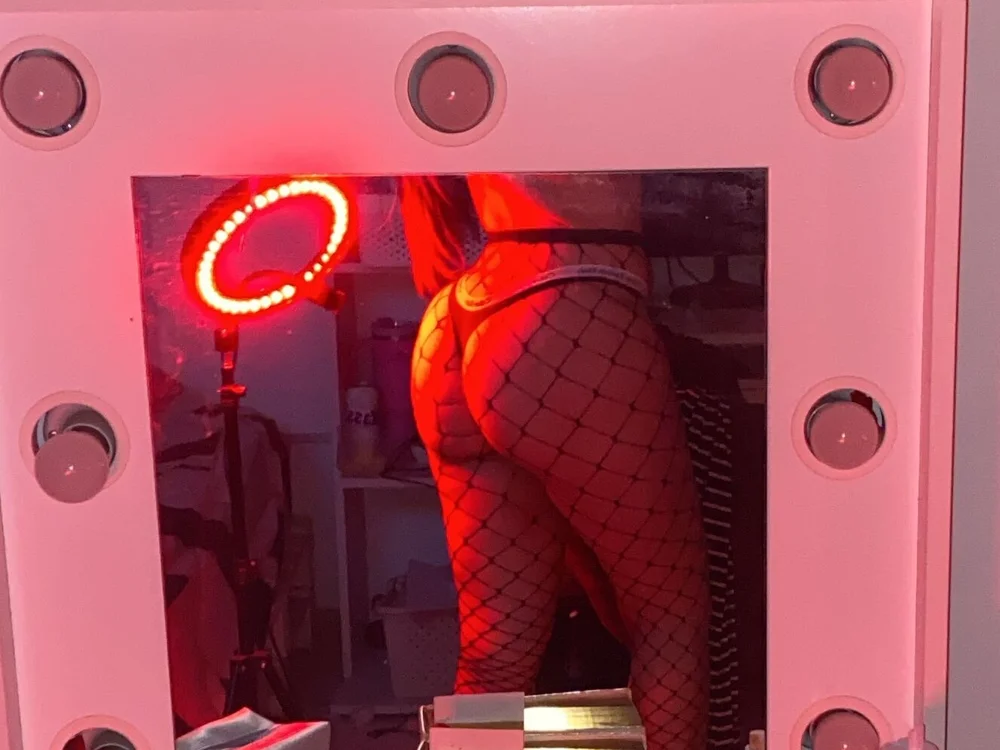soysofiaaa's Offline Chat Room