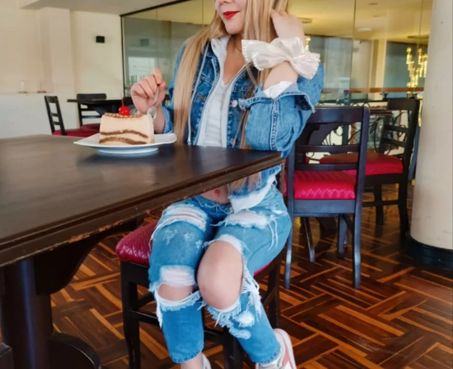CamilaPromete's Offline Chat Room