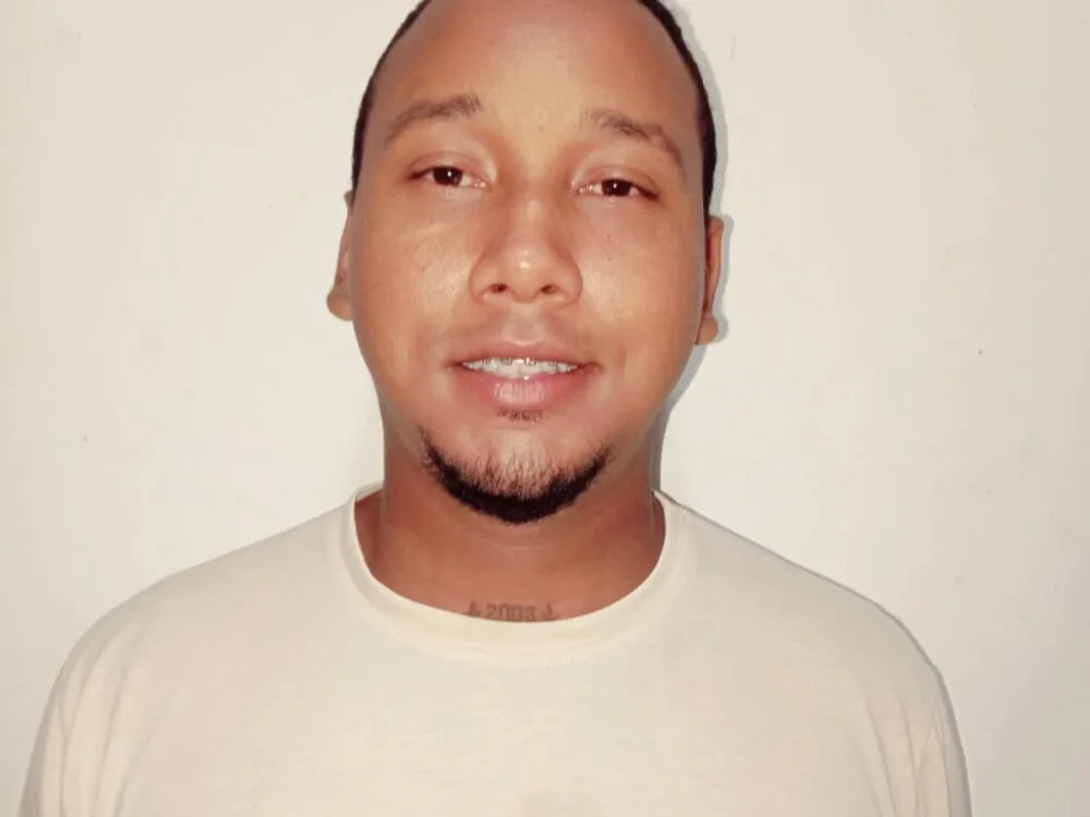 Andresarcia123 오프라인 XXX 채팅