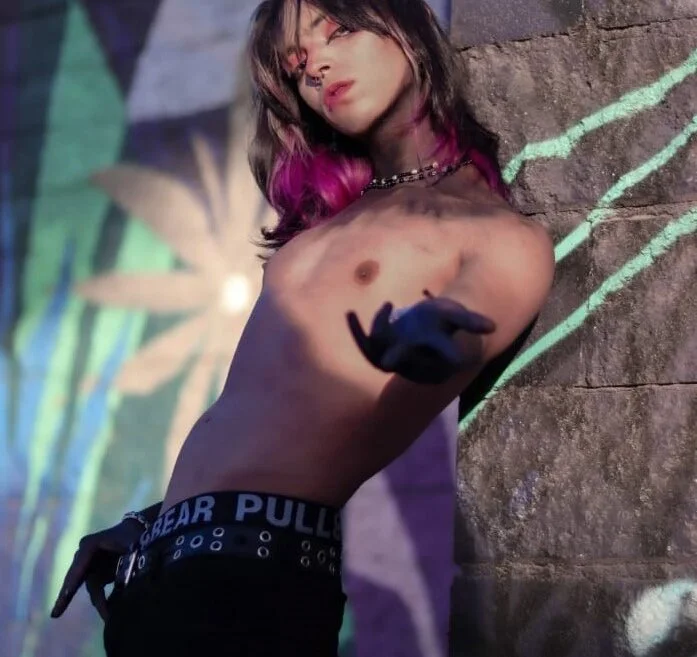 luxiel_ Offline XXX Chat