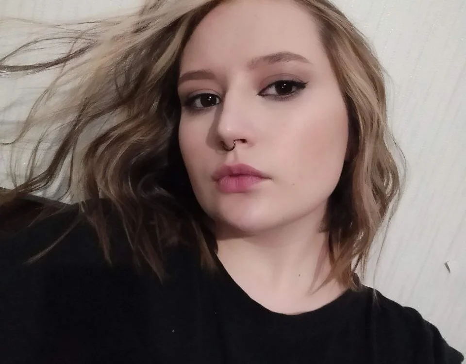 mei_mon96's Offline Chat Room