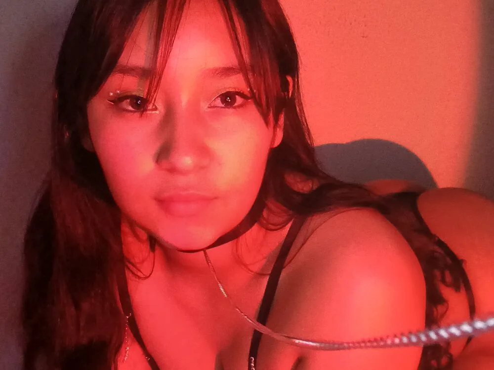 Anny_Angelic Adlı Modelin Çevrimdışı XXX Sohbeti