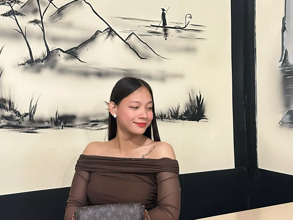 Belinda_Exploder69 cam model