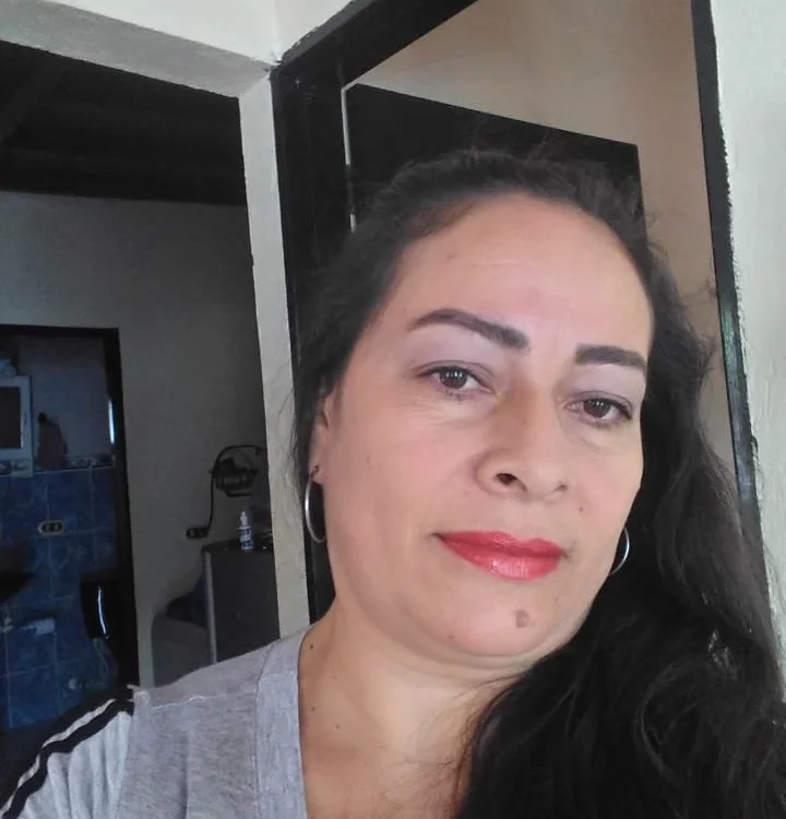 Maria_Contreras Adlı Modelin Çevrimdışı Sohbet Odası