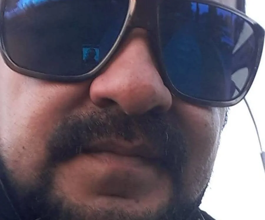 Deyvid184n Offline XXX chat