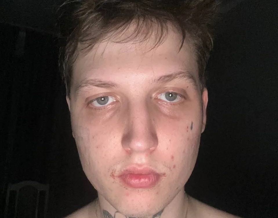 susov21 Offline Chatraum