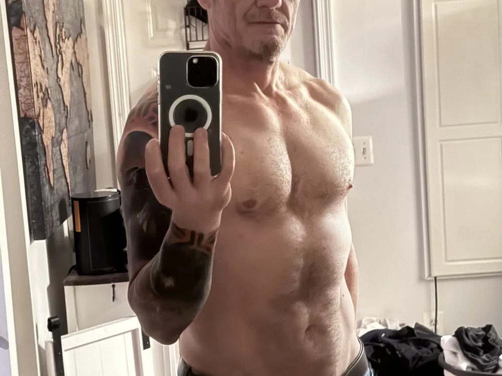 InkedDaddyXXXL offline chatrum