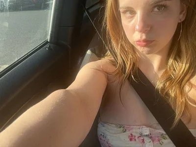 Yourmalissa - Girl 