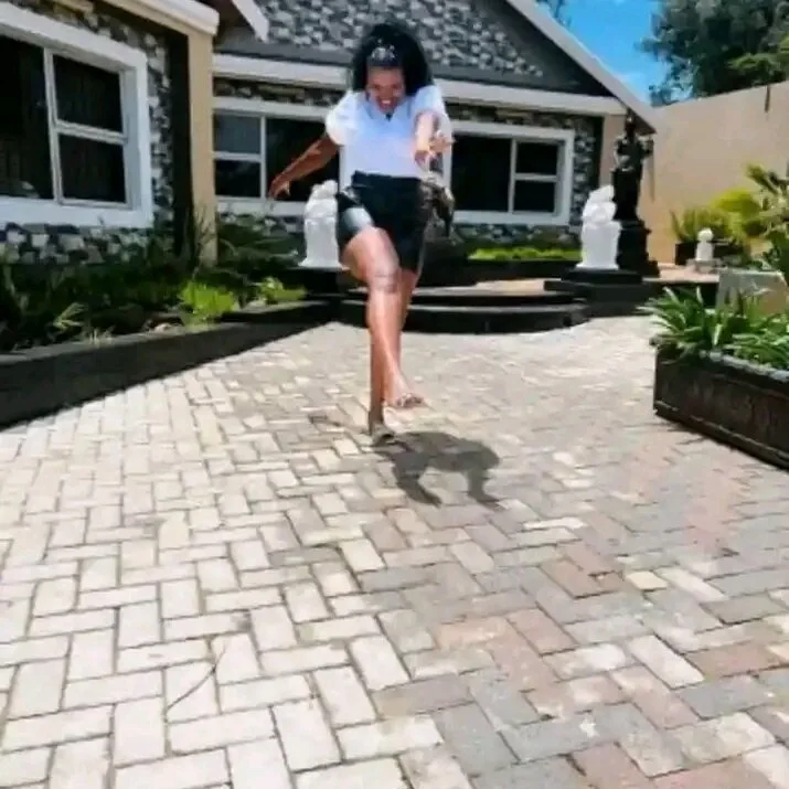 دردشة Somila_94 الجنسية دون اتصال