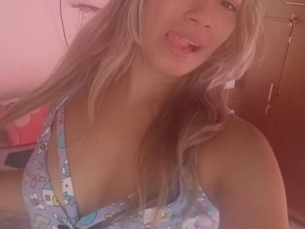 GiselleBudched_ Adlı Modelin Çevrimdışı XXX Sohbeti