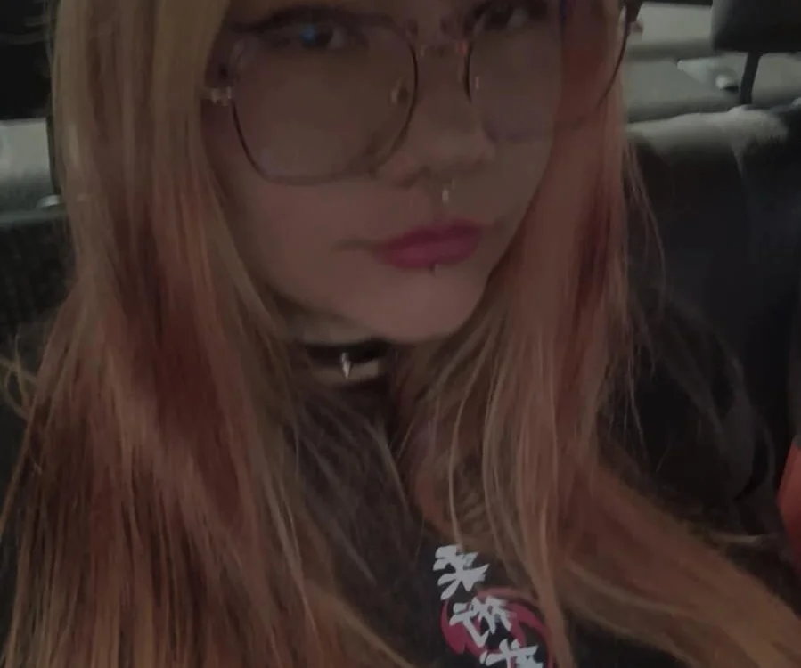 succuby_uwu's most recent online preview