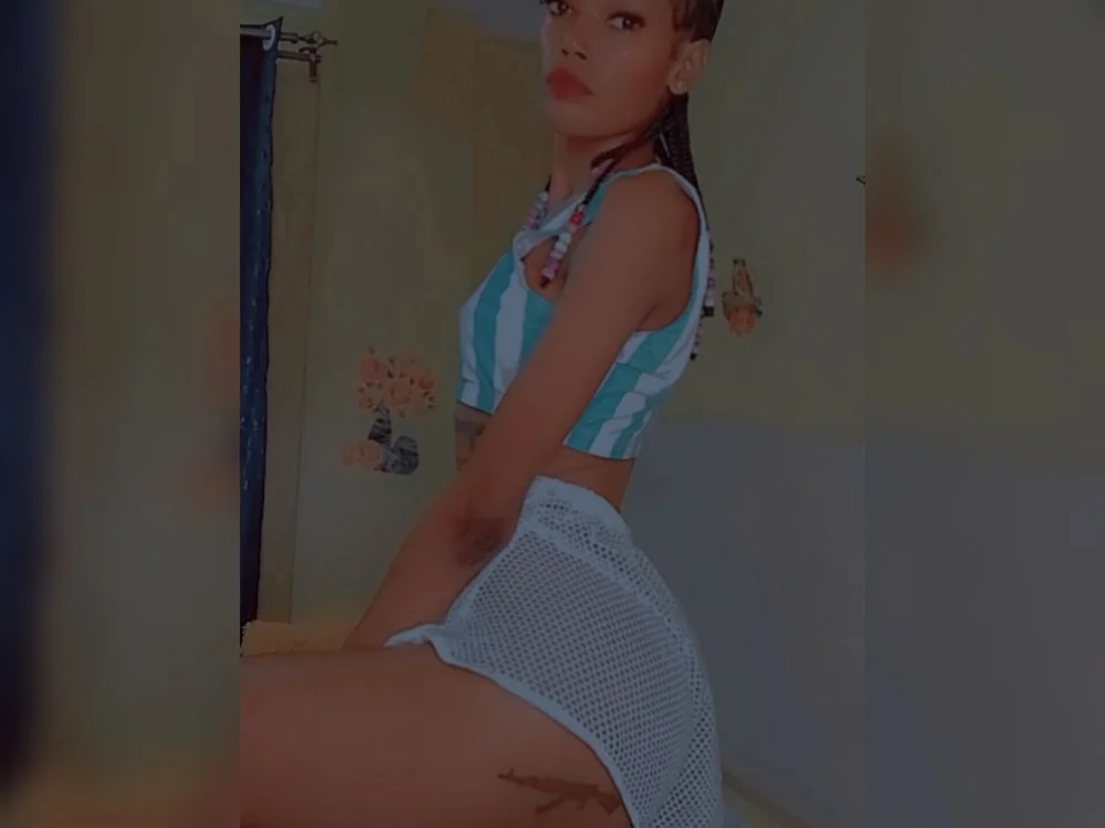freakyriri3 offline chatrum