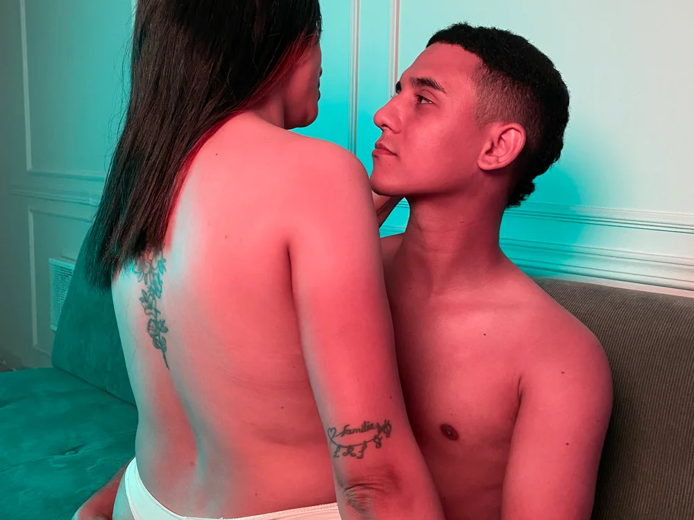 Cata_x0 Adlı Modelin Çevrimdışı XXX Sohbeti